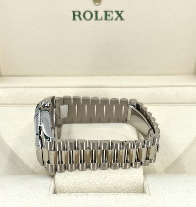 Rolex Day-date 40 Unworn 2025 Day-date 40 Blue Roman Numerals 228239-0007 Complete