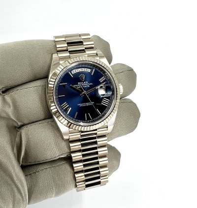 Rolex Day-date 40 Unworn 2025 Day-date 40 Blue Roman Numerals 228239-0007 Complete