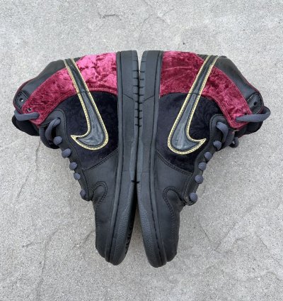 Nike Sb Dunk High Bloody Sunday