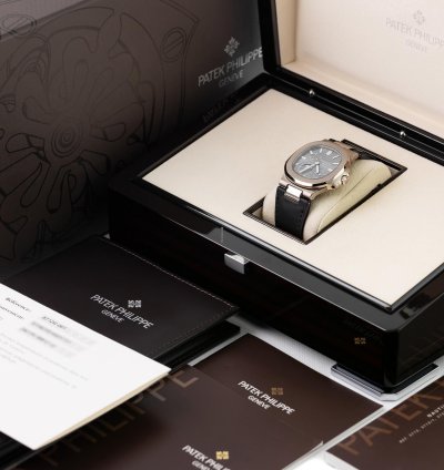 Patek Philippe Nautilus Tiffany Co Wg Ref 5712g 001 Full Set 2013