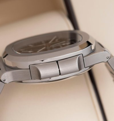 Patek Philippe Nautilus Travel Time