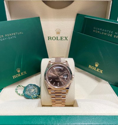 Rolex Day-date 40 Unworn Day-date 40mm 228235 Rose Gold Chocolate Baguette Diamond Dial President