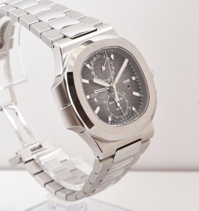 Patek Philippe Nautilus Travel Time 5990 1a Fullset 2017