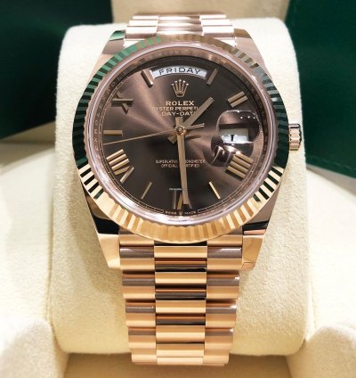 Rolex Day-date 40 Unworn Day-date 40mm 228235 Rose Gold Fluted Bezel Chocolate Roman Dial President