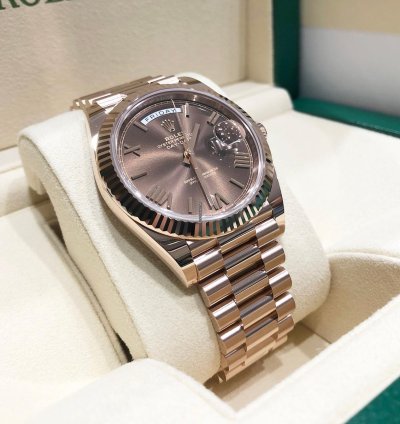 Rolex Day-date 40 Unworn Day-date 40mm 228235 Rose Gold Fluted Bezel Chocolate Roman Dial President