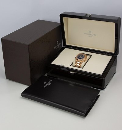 Patek Philippe Nautilus Travel Time Chronograph 5990 1r-001