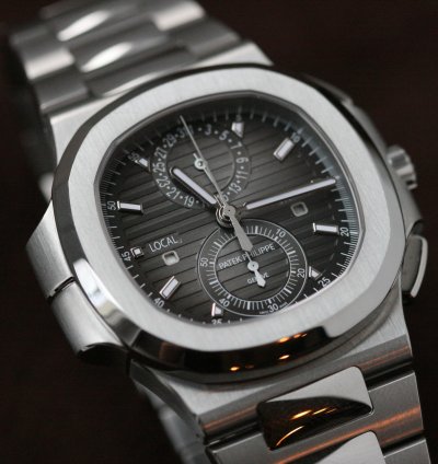 Patek Philippe Nautilus Travel Time Chronograph Mint Condition Full Set