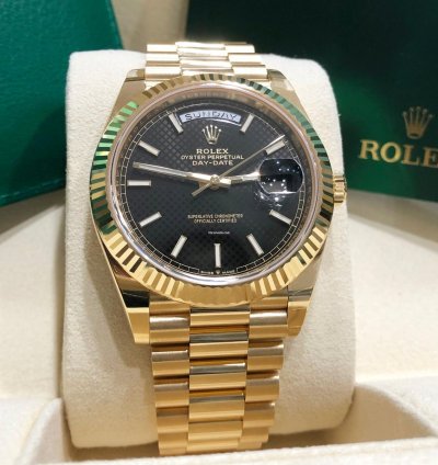 Rolex Day-date 40 Unworn Day-date 40mm 228238 President Yellow Gold Presidential Bracelet Black Motif Dial