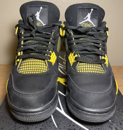 Jordan 4 Retro Thunder
