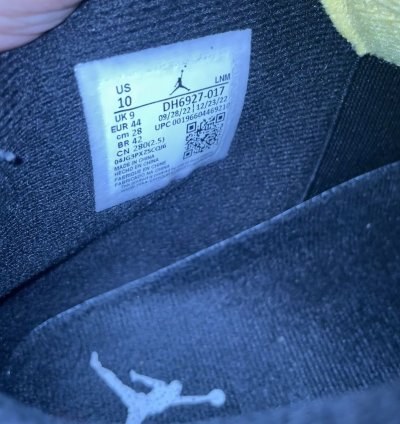 Jordan 4 Retro Thunder