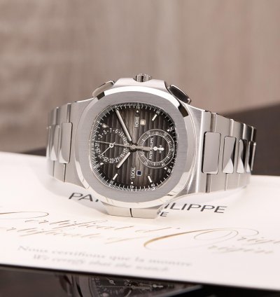 Patek Philippe Nautilus Travel Time Recent Patek Service Stainless Steel 5990 1a-001 - Ats-w007815