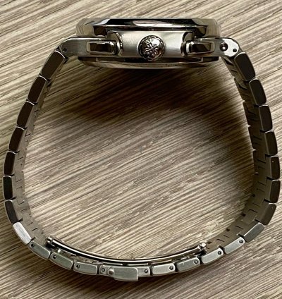 Patek Philippe Nautilus Travel Time Ref 5990 1a