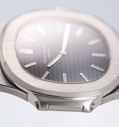 Patek Philippe Nautilus Vintage Nautilus Jumbo Mark-1 Ref 3700-1 Stainless Steel Sigma Tritium Dial Box Extract Bj-1977 Excellent