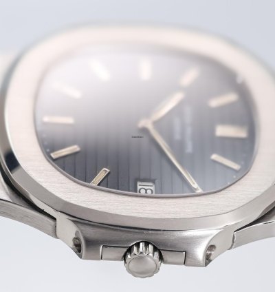 Patek Philippe Nautilus Vintage Nautilus Jumbo Mark-1 Ref 3700-1 Stainless Steel Sigma Tritium Dial Box Extract Bj-1977 Excellent