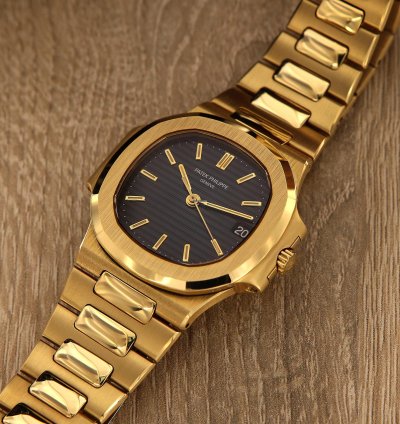 Patek Philippe Nautilus Vintage Nautilus Ref 3800 18kt Yellow Gold From 1987 With Extract Pp