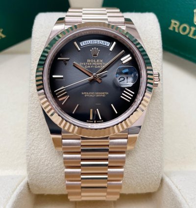 Rolex Day-date 40 Unworn Day-date 40mm Slate Ombre Dial 228235 Rose Gold Presidential Bracelet