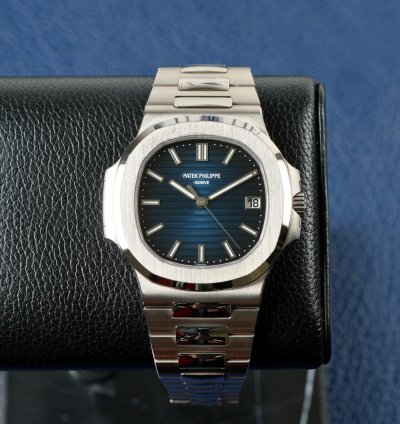 Patek Philippe Nautilus White Gold 2022 Box And Papers