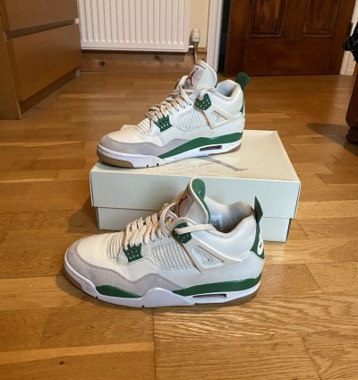 Jordan 4 Sb Pine Green