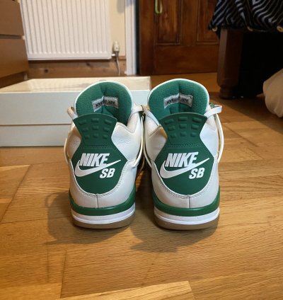 Jordan 4 Sb Pine Green