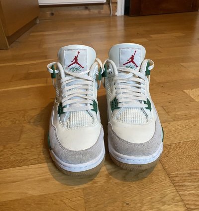 Jordan 4 Sb Pine Green