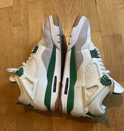 Jordan 4 Sb Pine Green