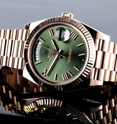 Rolex Day-date 40 Unworn Full Set 228235