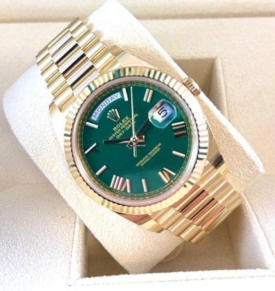 Rolex Day-date 40 Unworn Full Set Green Dial 228238