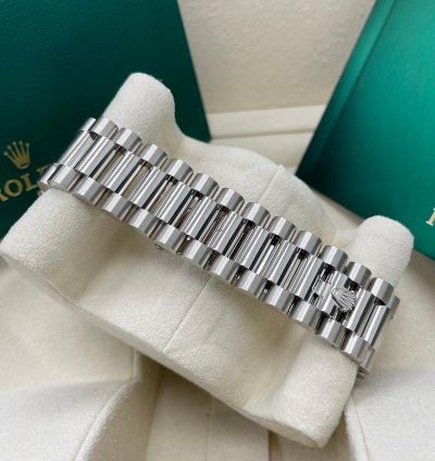 Rolex Day-date 40 Unworn Olive Green Roman Dial 40mm White Gold Fluted Bezel 228239 President Bracelet