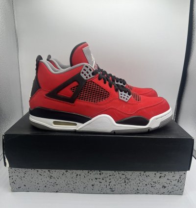 Jordan 4 Toro Bravo