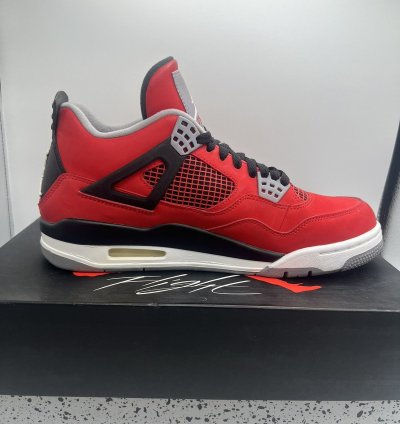 Jordan 4 Toro Bravo