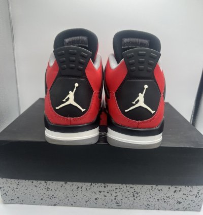 Jordan 4 Toro Bravo