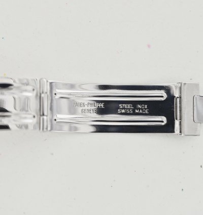 Patek Philippe Nautilus With Extract