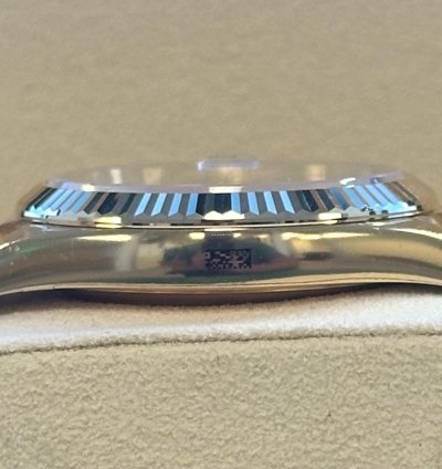 Rolex Day-date 40 Unworn Yellow Gold Day-date 40 Presidential Green Dial 228238 Full Stickers
