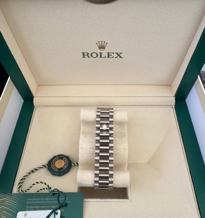 Rolex Day-date 40 Vendre Day-date 40 Octobre 2022 Jamais Port