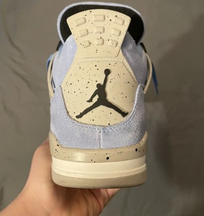 Jordan 4 Unc