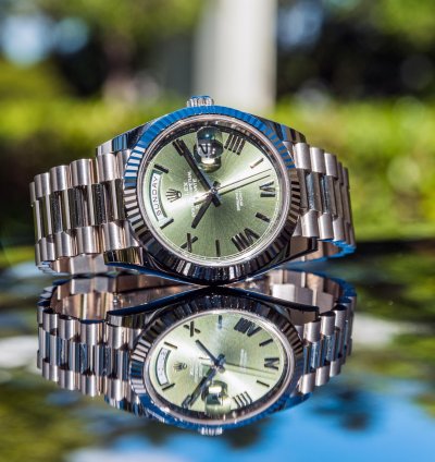 Rolex Day-date 40 White Gold - Olive Green Dial