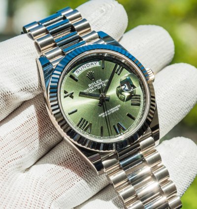 Rolex Day-date 40 White Gold - Olive Green Dial