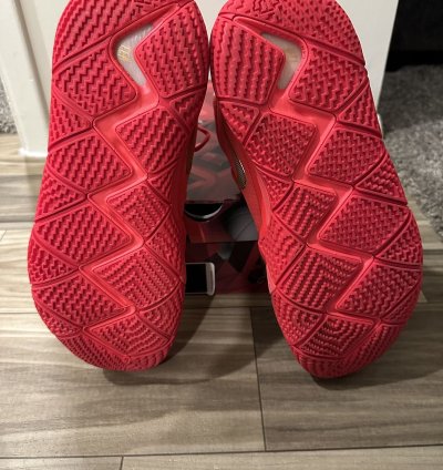 2018 Nike Kyrie 4 Red Carpet