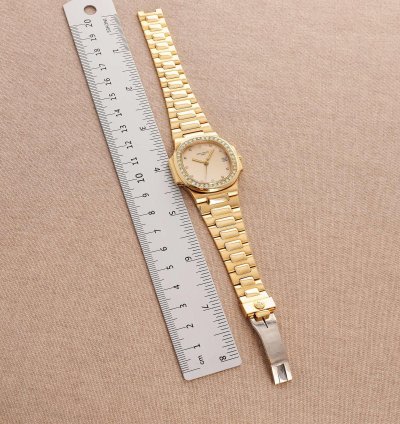 Patek Philippe Nautilus Yellow Gold Nautilus Ref 3800 With Diamond Bezel And Ceramic Dial
