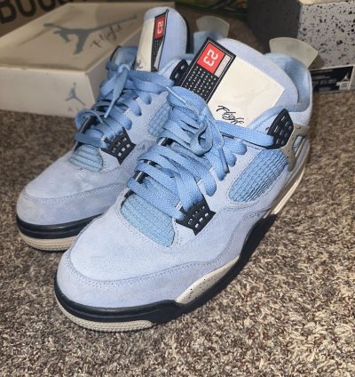 Jordan 4 University Blue