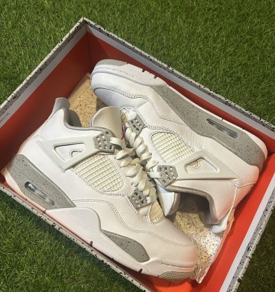 Jordan 4 White Oreo