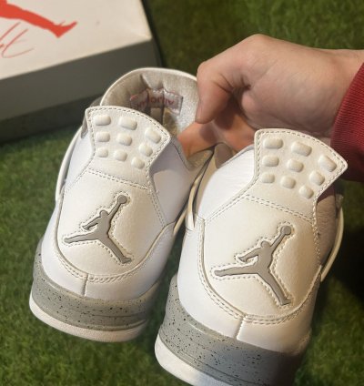 Jordan 4 White Oreo