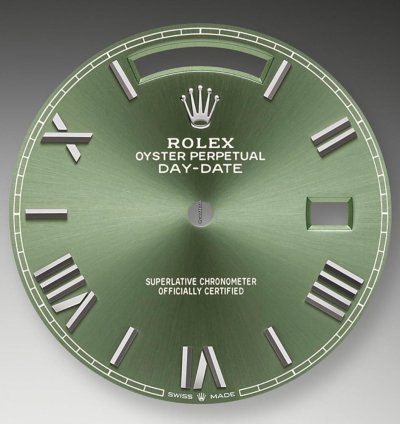 Rolex Day-date 40 White Gold Day-date 40 Olive Green Bevelled Roman Dial - President Bracelet