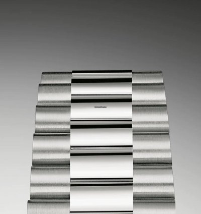 Rolex Day-date 40 White Gold Day-date 40 Olive Green Bevelled Roman Dial - President Bracelet