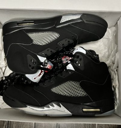 Jordan 5 Black Metallic