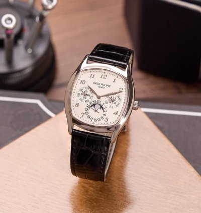 Patek Philippe Perpetual Calendar 18k White Gold 5940g-001 - Com003403