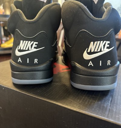 Jordan 5 Black Metallic 2016