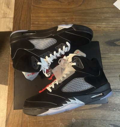 Jordan 5 Black Metallic Reimagined