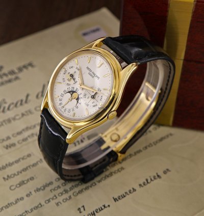 Patek Philippe Perpetual Calendar 18kt Yellow Gold Ref 3940 Full Set 1997