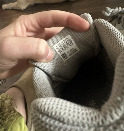 2018 Yeezy Boost 700 V2 Static - Pair 1st Batch Yzy
